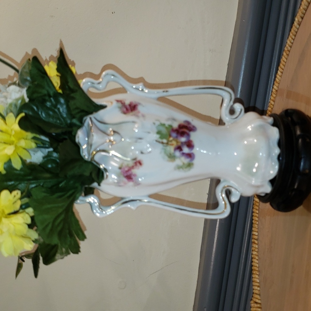 Art Nouveau wedding vase antique 6in